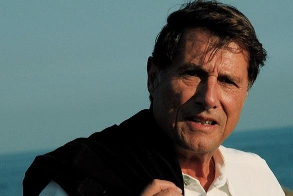 „Mit 66 Jahren“ gehört zu Udo Jürgens Klassikern und handelt von Menschen, die auch noch im Rentenalter dynamisch und aktiv sind. Udo Jürgens