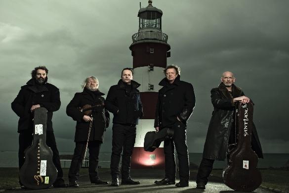Die Newcomer Santiano gewannen 2013 den Echo in der Kategorie „Volkstümliche Musik“. Santiano Songs Lyrics
