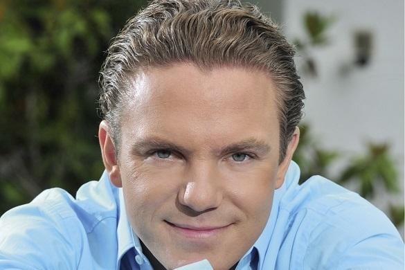 Stefan Mross kann lächeln - er hat schon einen Babysitter! Stefan Mross