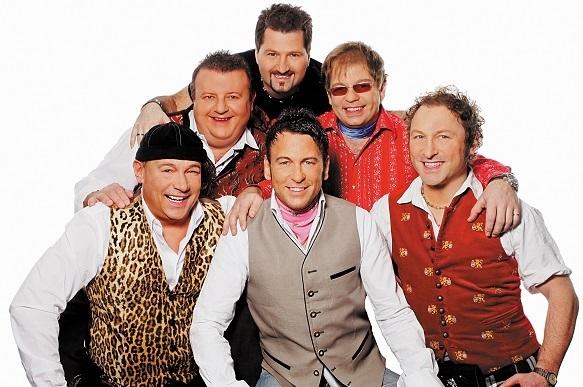 Die sympathische Wiesn-Band spielt seit diesem Jahr im neuen Wiesn-Zelt Marstall. Sie freuen sich darauf, wenn Ihr vorbeischaut! Oktoberfest Wiesn Münchner Zwietracht