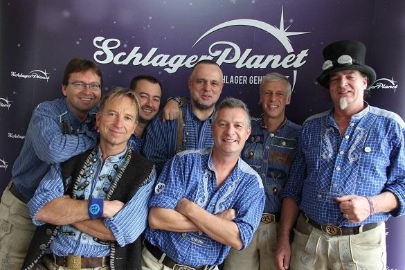 Die Blechblos'n haben wieder 16 Tage Wiesn-Wahnsinn hinter sich - nach der Wiesn ist aber bekanntlich vor der Wiesn! Blechblosn Interview