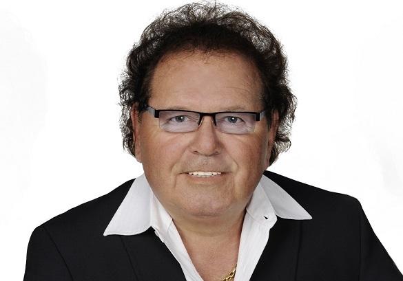 Der zweifache Opa verbrachte nach dem Karriereende seine Zeit am liebsten mit den Enkeln! Flippers Manfred Durban Geburtstag
