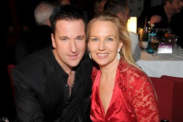 Auch in der Öffentlichkeit stehen die beiden zueinander. Michael Wendler und Claudia Norberg: Wirklich noch verliebt wie am ersten Tag oder einfach nur professionell? Michael Wendler Claudia Norberg