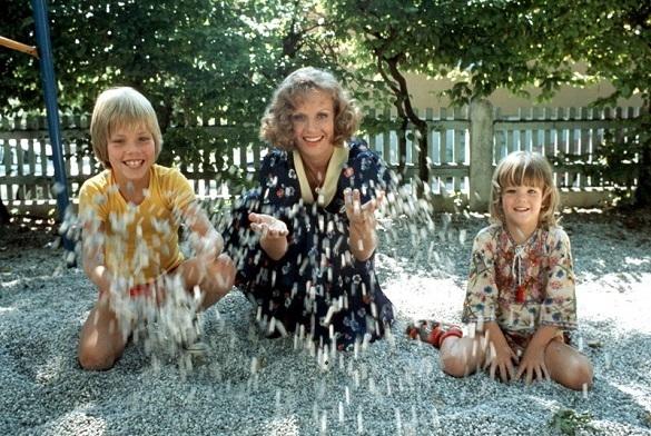 Heidi Brühl mit Sohn Clayton und Tochter Nicole. Heidi Brühl Sohn
