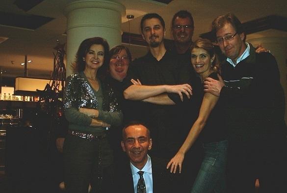 Die Band Baccara hat viele Fans - seit 1977 gibt es auch einen Fanclub. Baccara Fanseite