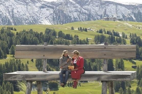 Bunte Blätter, kühlere Temperaturen – das ist der Herbst! Eine wundervolle Jahreszeit, die das ZDF mit einer Show ehrt. Hansi Hinterseer Andrea Kiewel