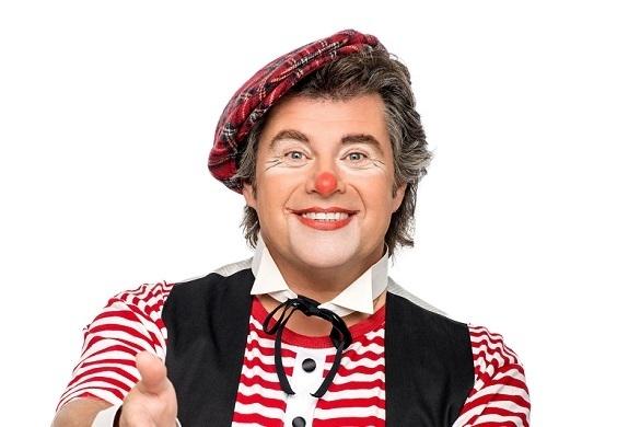 Auch als Clown verkleidet macht Andy Borg eine gute Figur! Andy Borg Musikantenstadl