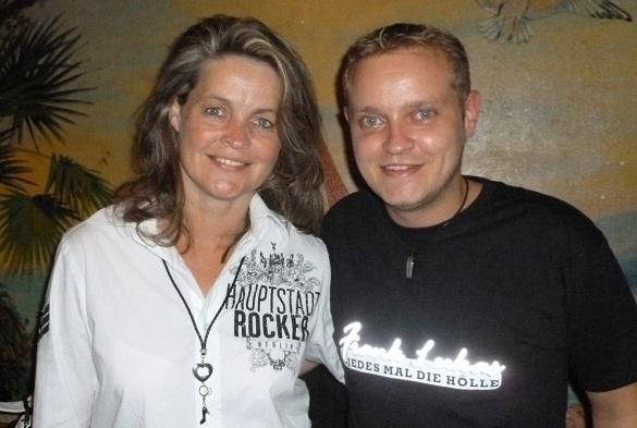 Sabine betreut den Fanclub von Frank Lukas seit der ersten Stunde. Frank Lukas Fanclub