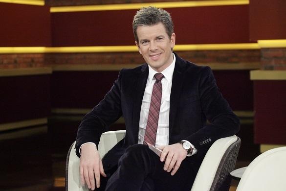 Markus Lanz fühlt sich bei seiner Talkshow sichtlich wohl. Markus Lanz Talk Show