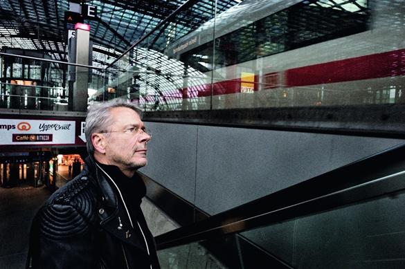 Er ist einer der beliebtesten Liedermacher der Nation - 2014 geht Reinhard Mey wieder auf Tour! Das solltet Ihr Euch nicht entgehen lassen! Reinhard Mey 2014