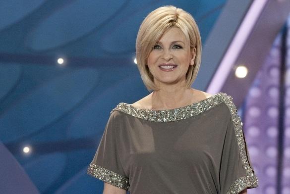 Carmen Nebel ist eine charmante Gastgeberin. Carmen Nebel Geschichte