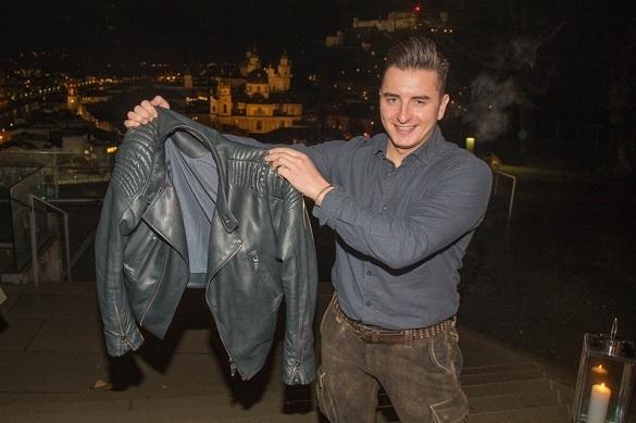 Sie ist sein Markenzeichen: die Tracht. Bald können seine Fans sogar die selbst designten Stücke von ihrem Idol tragen. Andreas Gabalier Trachtenmode