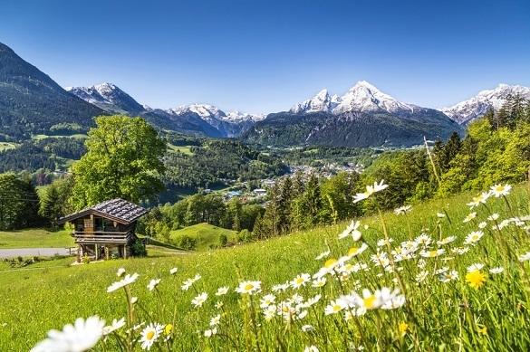 Dialekt Musik im Land der Berge und Seen – Mundart Songs auf Bayerisch. Bayern Dialekte Mundart