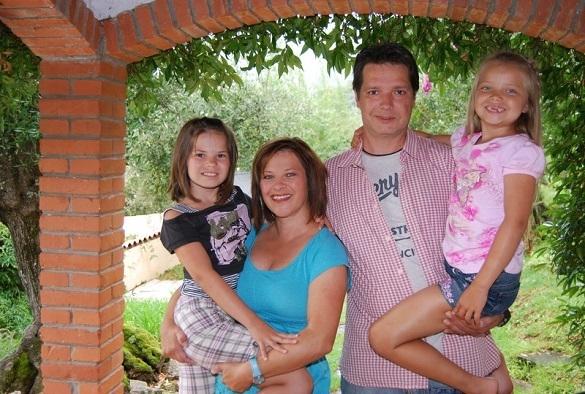 Sängerin Nicki hat gut lachen: Sie ist erfolgreich - beruflich wie privat! Nicki Familie Kinder