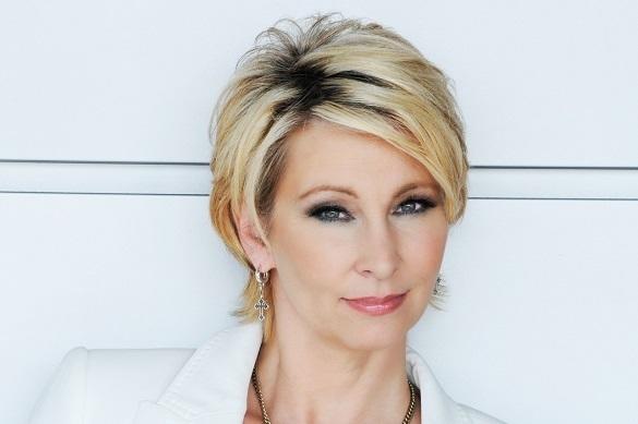 Claudia Jung kündigte auf ihrer Facebookseite Großes an. Claudia Jung