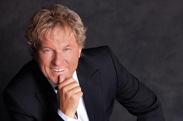 Die Schlager des Jahres gehen auf Tour: Neben Bernhard Brink sind noch viele weitere Stars mit dabei. Bernhard Brink Tour