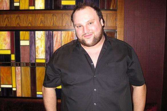 Alex Diehl vor seinem Auftritt im Münchner Hard Rock Cafe. Gestern begeisterte er Hunderte von Gästen. Alex Diehl