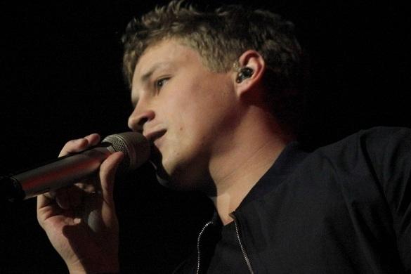 Tim Bendzko lebt seine Songs. Tim Bendzko Konzert Berlin
