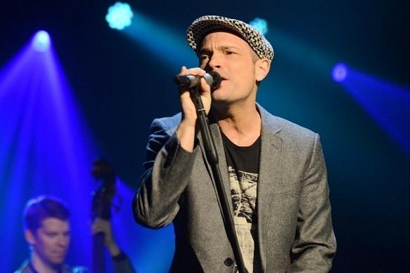 Jazzig, tiefgründig und ehrlich: das sind die Songs von Roger Cicero. Auf seinem neuen Album zeigt er mal wieder, was er musikalisch kann. Roger Cicero 2014