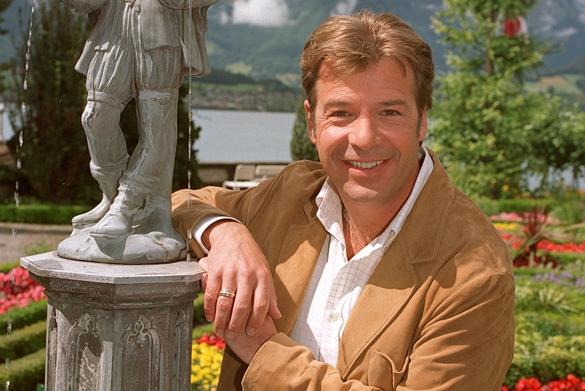 Im Schloßpark am Thuner See trifft Markus Brock auf Patrick Lindner. Seid also mit dabei und begleitet ihn bis zum Höhepunkt seiner Reise. Patrick Lindner Berner Oberland