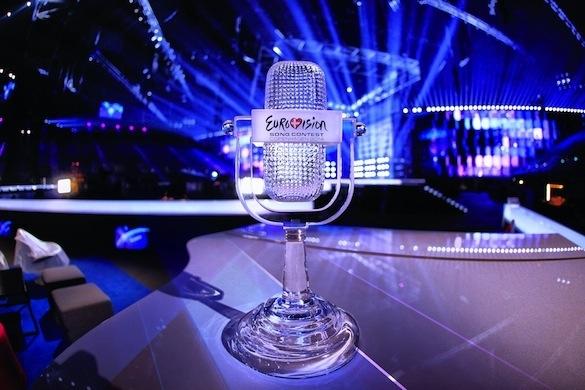 Eine begehrte Trophäe - wer den Gesangswettbewerb gewinnen will, muss mittlerweile rund 25 Gegner ausstechen. Eurovision Song Contest