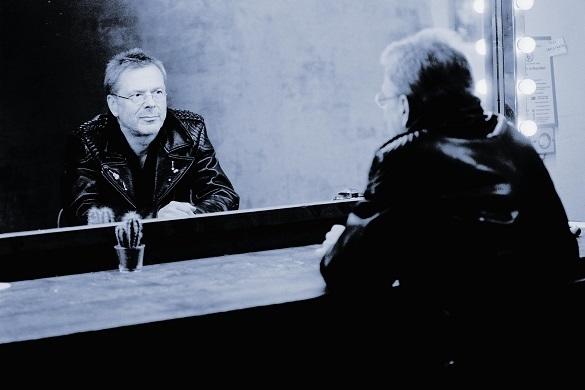Der Sohn von Reinhard Mey verstarb an einer verschleppten Lungenentzündung nach vier Jahren im Wachkoma. Reinhard Mey