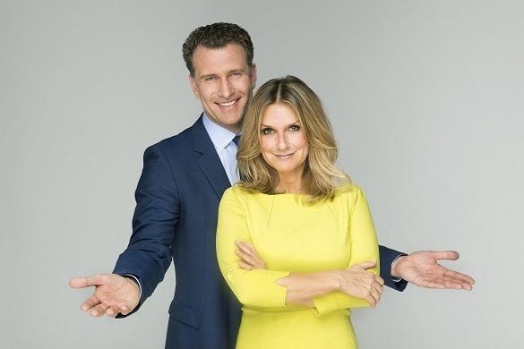 René Kindermann hat Grund zur Freude: Wunderschöne Studiogäste erwarten ihn und seine Mitmoderatorin Kim Fisher heute Abend. Riverboat TV-Tipp mit Jeanette Biedermann