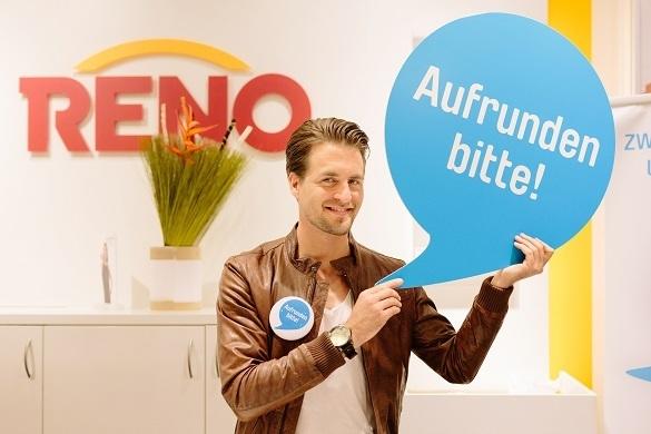 Über 40 Promis sitzen in der ersten Juniwoche für die Aktion Deutschland rundet auf an den Kassen. Auch Alexander Klaws wird dabei sein. Alexander Klaws Kasse