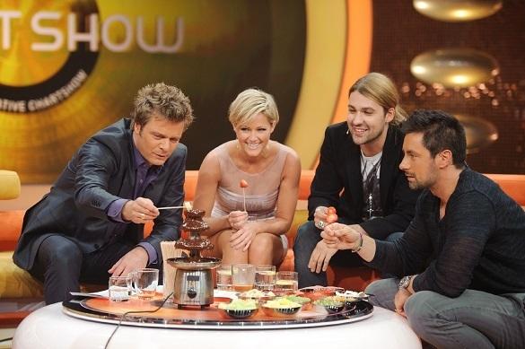 Auf der Besucher-Couch von Oliver Geissen haben es sich heute Abend zwei ganz besondere Stars gemütlich gemacht: Helene Fischer und David Garrett. Die ultimative Chart Show Helene Fischer