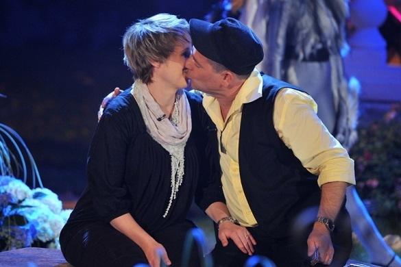 Auch wenn Michael Hirte und Jenny noch nicht getraut wurden, ist ihr Familienglück bereits jetzt schon perfekt. Michael Hirte Frau Jenny
