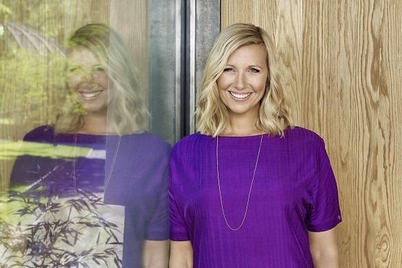 Heute steht bei Andrea Kiewel im ZDF-Fernsehgarten alles im Zeichen des WM-Finales. Andrea Kiewel ZDF-Fernsehgarten