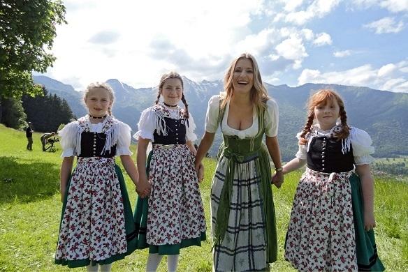 Auf ihrer Reise erlebt Stefanie Hertel viele schöne Momente und trifft tolle Menschen. Stefanie Hertel Sommer Sonne Stefanie