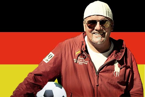 DJ Ötzi schenkt seinen ganz persönlichen Dank an die DFB-Elf. Er widmet ihnen seinen Stern. DJ Ötzi Ein Stern WM