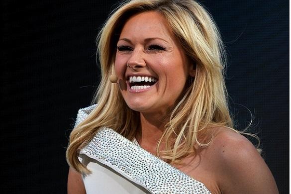 Helene Fischer Mein Schiff Taufe weißes Kleid