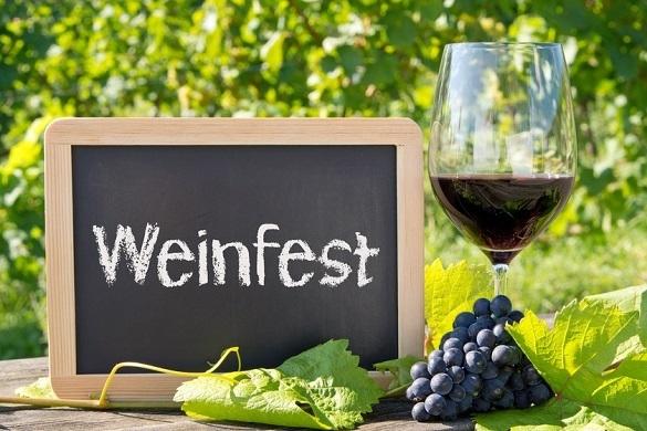 Ein gutes Glas Wein und das kombiniert mit toller Musik und netter Gesellschaft - schöner geht es wohl kaum! Weinfeste 2014