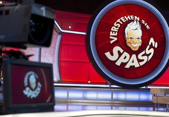 Es wird lustig, denn heute Abend kommt eine Best of - Folge der Sendung Verstehen Sie Spaß?. Verstehen Sie Spaß - Best of