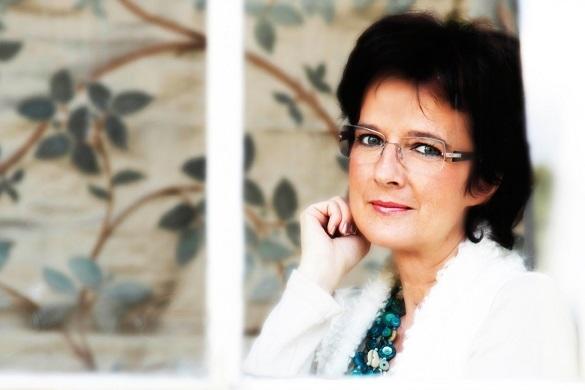 Bei Monika Martin geht es derzeit wieder rund. Die österreichische Sängerin ist viel unterwegs. Monika Martin Aktuell