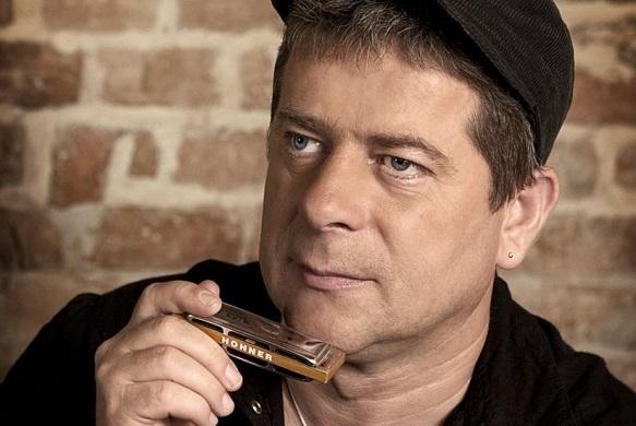 Er muss nicht reden, um seine Gefühle zu zeigen... Michael Hirte Songs