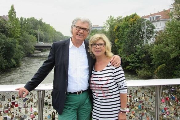 Frisch verliebt wie am ersten Tag zeigten sich Volksmusikpaar Marianne und Michael jetzt in Graz. Marianne und Michael Graz