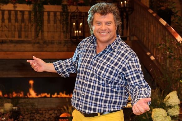 Seit 2006 moderiert Andy Borg den beliebten Musikantenstadl. Musikantenstadl Geschichte Andy Borg