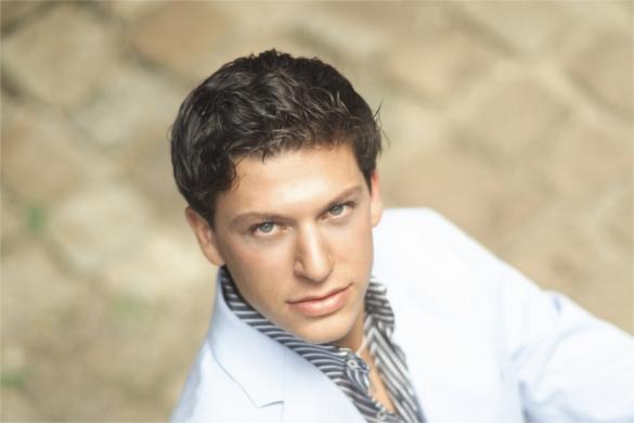 Das Geburtstagskind Patrizio Buanne – heute wird der Sänger 36 Jahre jung. Patrizio Buanne Geburtstag