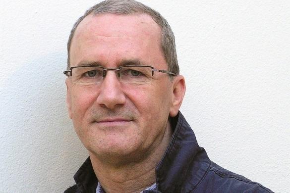 Prof.Hartmut Zabel Stimmforscher der Musikhochschule Dresden Hartmut Zabel Professor für Stimmforschung Dresden