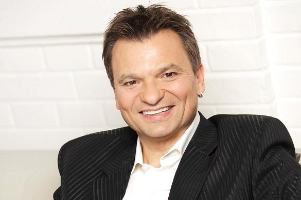 Markus Wolfahrts Freundin Christine Schneider ist Sopranistin. Markus Wolfahrt Freundin Christine Schneider