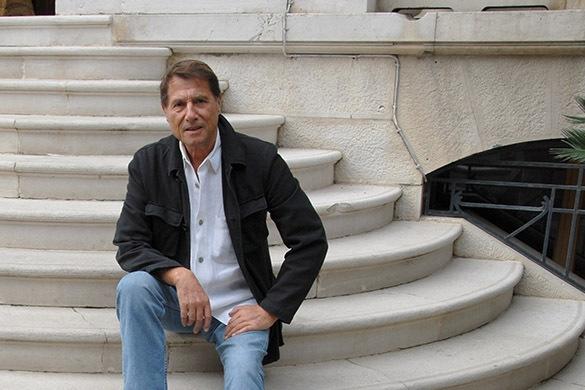Nach zwei gescheiterten Ehen scheint Udo Jürgens sein Glück nun endlich gefunden zu haben. Die neue Frau an seiner Seite ist 37 Jahre jünger als der Entertainer. Udo Jürgens Michaela Stadlbauer