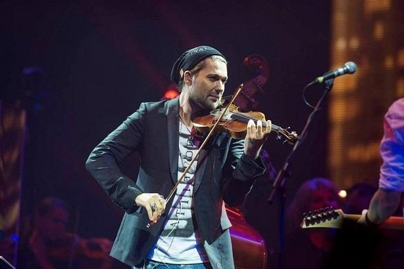 David Garrett revolutionierte gestern Abend die Olympiahalle mit einem Feuerwerks-Konzert. David Garrett Konzert München Live Classic Revolution