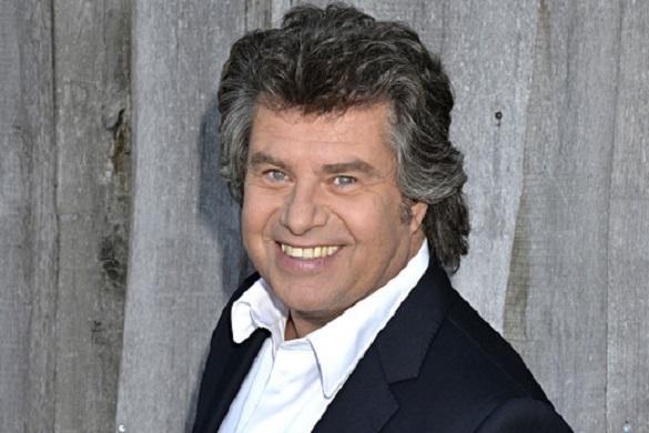 In einem ausführlichen Facebook-Posting fordert Andy Borg seine Fans auf, um den gefährdeten Musikantenstadl zu kämpfen. Andy Borg Musikantenstadl