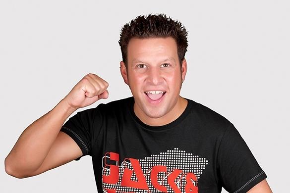 Er ist unser Schlager-DJ des Jahres und vielleicht legt er auch einmal bei Eurer Party auf?! DJ Danny Malle SchlagerPlanet