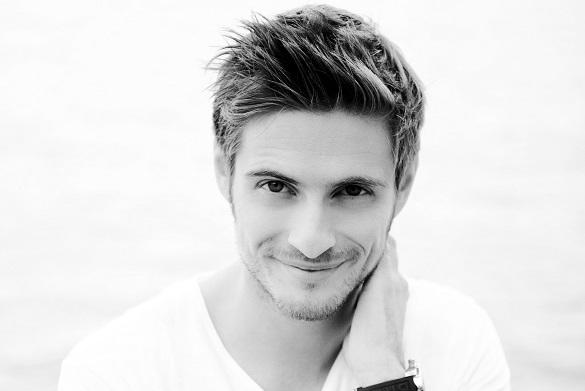 Wird Jörn Schlönvoigt wirklich in den Dschungel ziehen? Seine Fans würde es sicher freuen - so könnten sie ihren Liebling zweimal täglich bei RTL sehen. Jörn Schlönvoigt Dschungelcamp