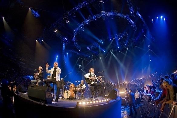 Freche Sprüche und Schnauzer: Die Höhner brachten auch Berlin zum Lachen! Konzert Höhner Friedrichstadt-Palast Berlin