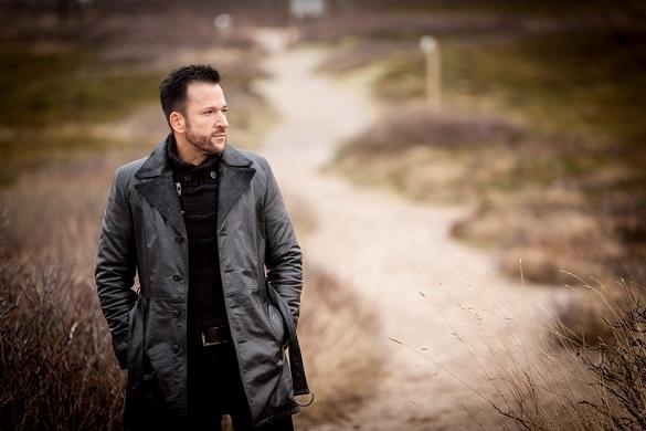 Nun also doch: Michael Wendler beschenkt eine Dresdner Kita. Dies hatte er im Sommer 2013 versprochen. Michael Wendler KITA Dresden